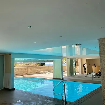 Apartment Victoria Palace - 2 Pieces - Piscine - Parking