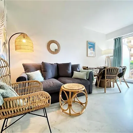 Victoria Palace - 2 Pieces - Piscine - Parking Apartment *